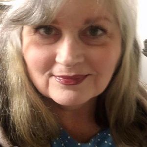 Meet your Posher, Cindy